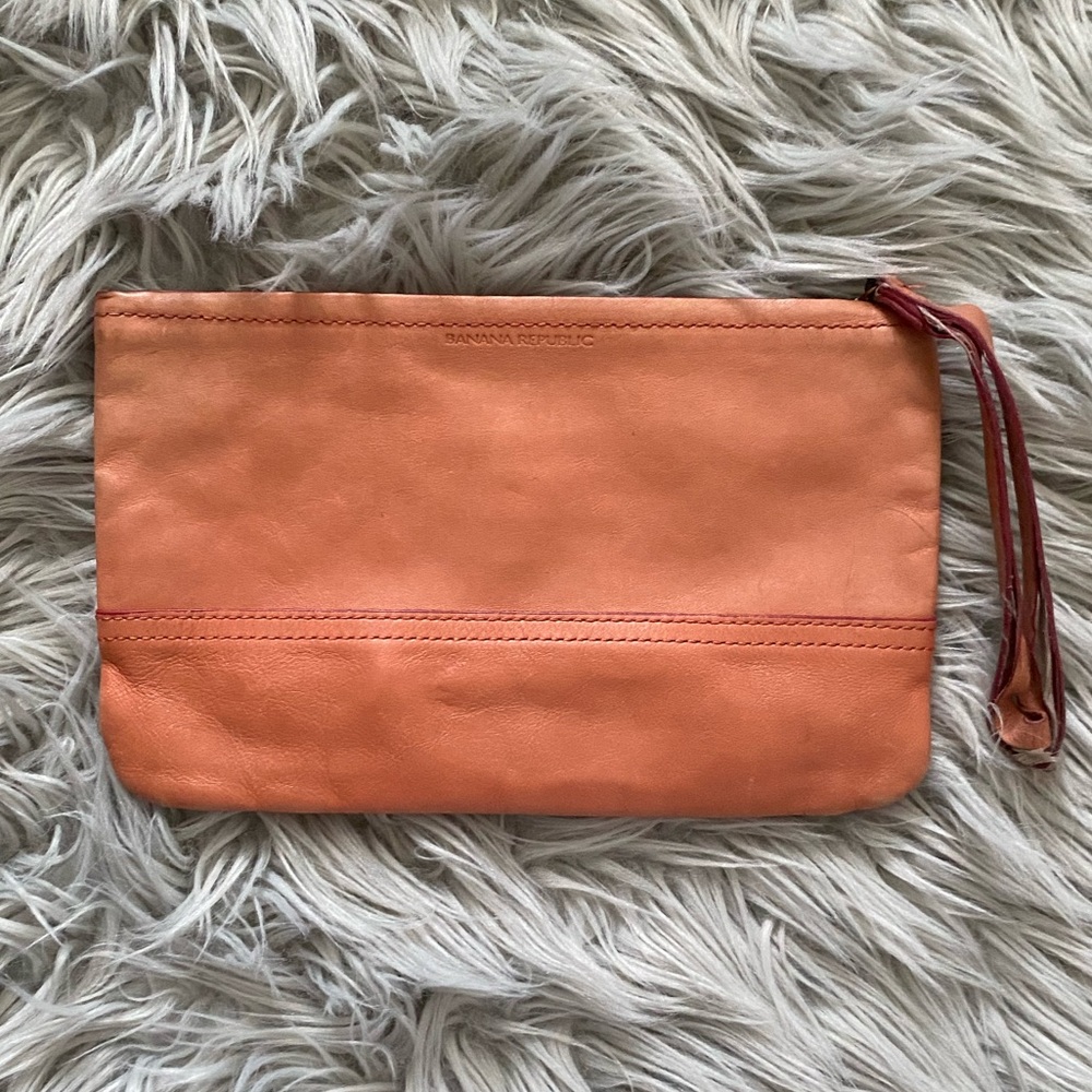 Banana Republic cognac leather wrislet